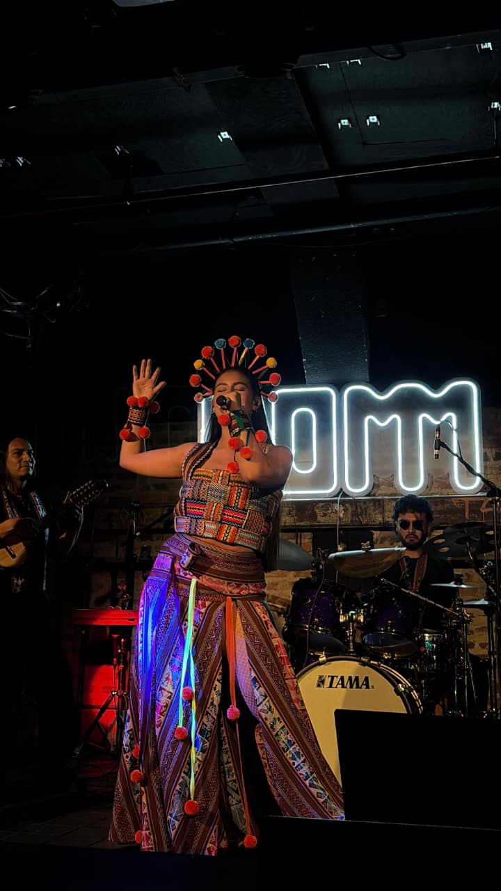 María Fuell, Artista Nariñense en su showcase BOmm